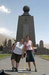 quito monumento mittad del mundo 