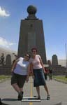 quito monumento mittad del mundo 