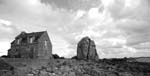 bretagne cote de plougrescant  bw
